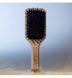 The Pocket Shine & Softness Brush